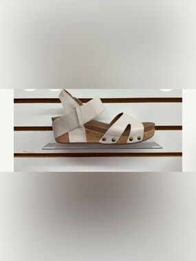 NWT Corky’s Sz 10 Ivory Sandal ‘Better With Time’
